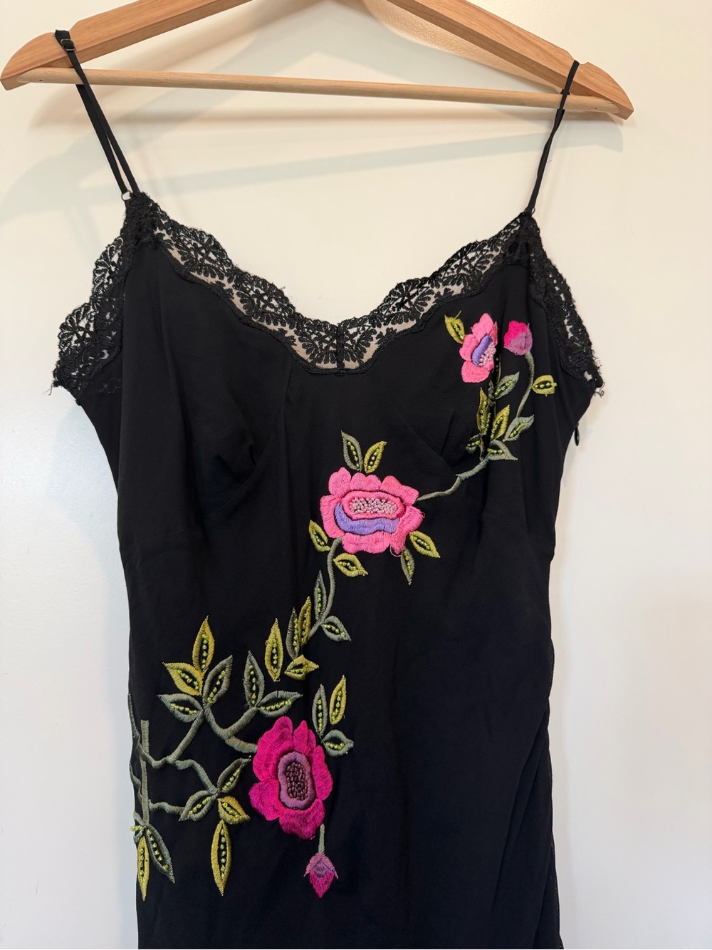 Cache Y2K 100% Silk Slip Dress Black Floral Embroidered Asymmetrical Hem Size M - Picture 3 of 14
